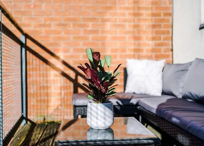 High-Spec Penthouse Central Free Parking Space
