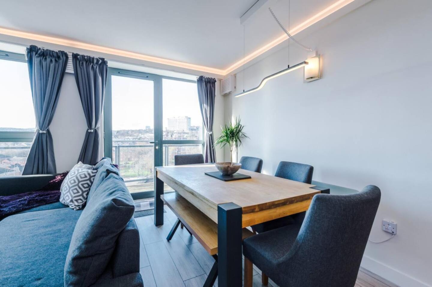 High-spec Penthouse Free Parking Space Апартаменты Шефилд