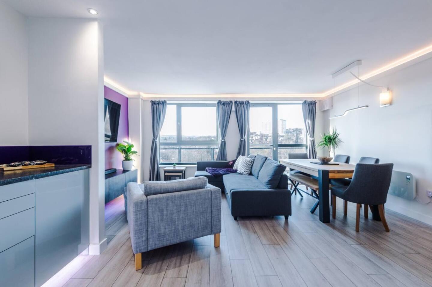 High-spec Penthouse Free Parking Space Шефилд