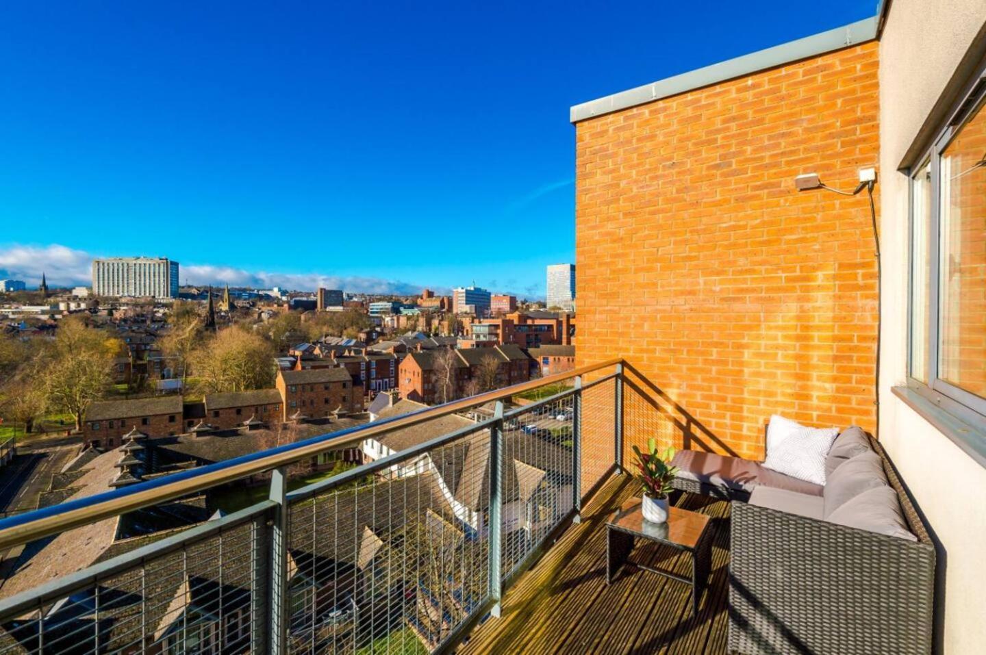 High-spec Penthouse Free Parking Space Шефилд