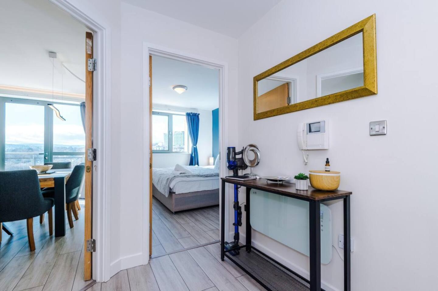 Appartamento High-spec Penthouse Free Parking Space